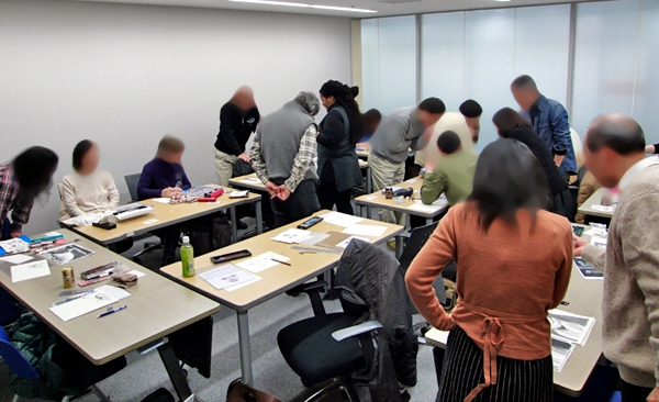 枝川真理の鉛筆画教室の様子
5年前
